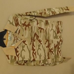 NWOT Camo colored long sleeve Collared Thermo Shirt